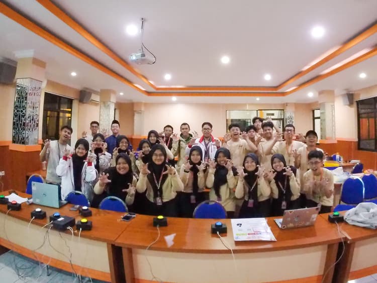 Kolaborasi OSIS Man 2 Malang